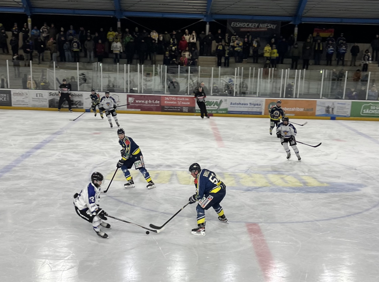 Eiskalte Dusche gegen Dresden