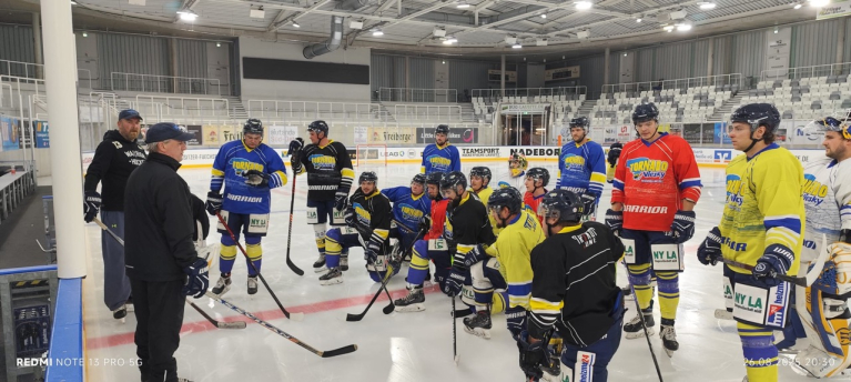 Endlich wieder Eis unter den Kufen