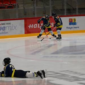 2025-11-15_u13_4_original